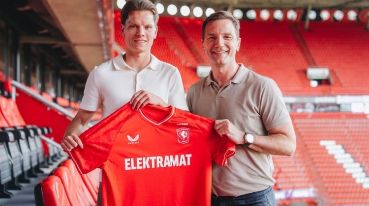 Lochemse Jort Ribbers tekent contract bij FC Twente