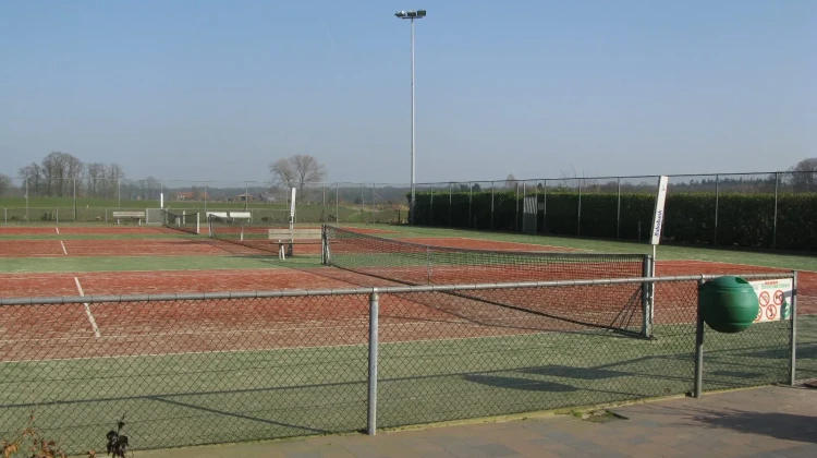 Open dag Almens Tennisclub op 18 april