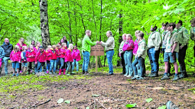 Scoutinggroepen Lochem knopen de eindjes aan elkaar
