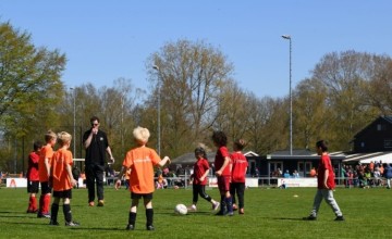 Schoolvoetbaltoernooi op 24 april bij Witkampers in Laren