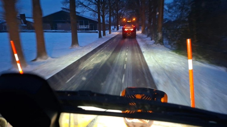 Waardering voor strooiploegen in winterse omstandigheden