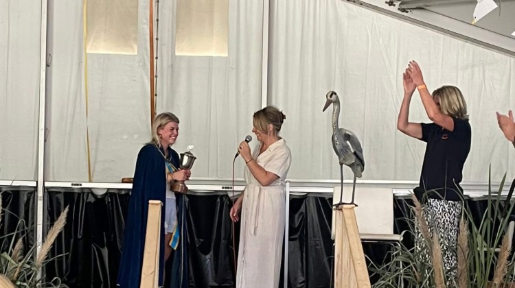 Suze Wentink is Almense Schutterskoningin 2025