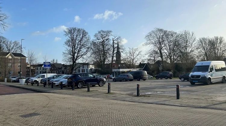 Parkeerterrein Mauritsweg in Lochem krijgt permanente uitbreiding
