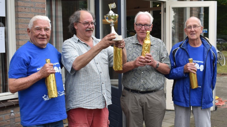Spannende finale bij geslaagd Jeu de Boules-toernooi bij ’t Overschotje