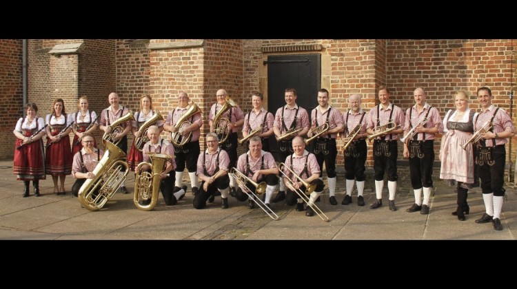 De Bargkapel uit Barchem geeft gezamenlijk met De Berkelzangers uit Borculo een concert bij De Olde Mölle in Neede