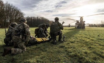 Luchtmacht traint met helikopters  in gemeente Lochem