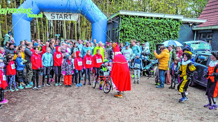 Sportief plezier voor jong en oud bij Speculaas- poppenloop Joppe