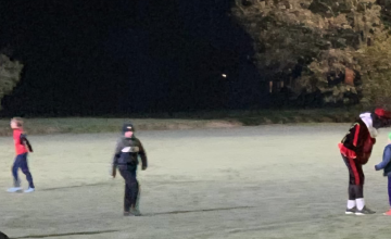 Pieten trappen een balletje mee bij SVBV Barchem