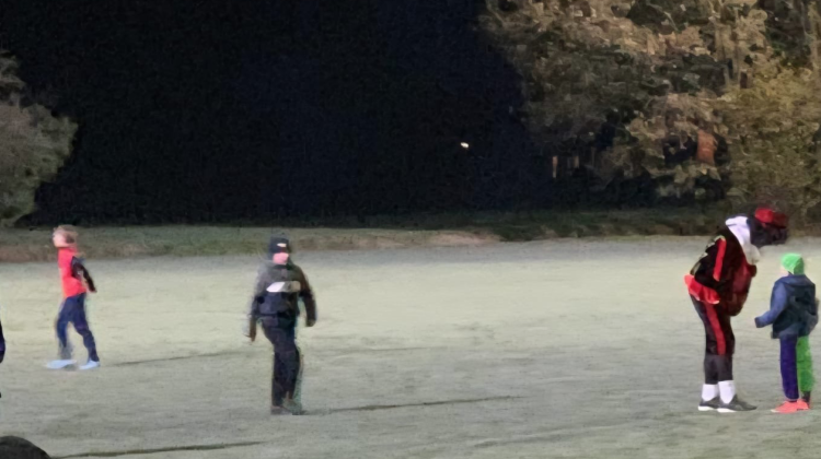 Pieten trappen een balletje mee bij SVBV Barchem