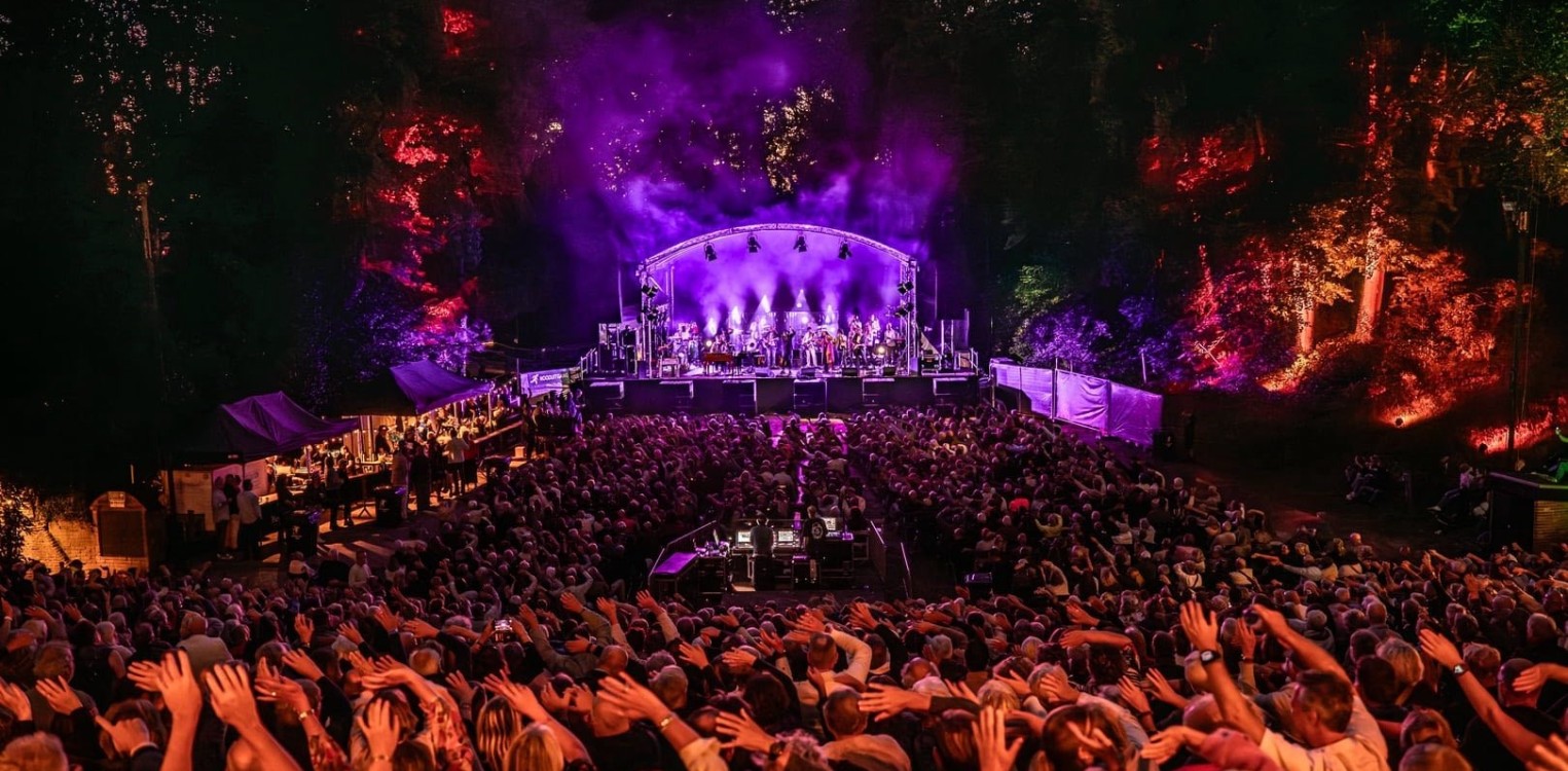 Tickets bemachtigen 'the old fashion way': Fysieke verkoopmiddag in Openluchttheater Lochem