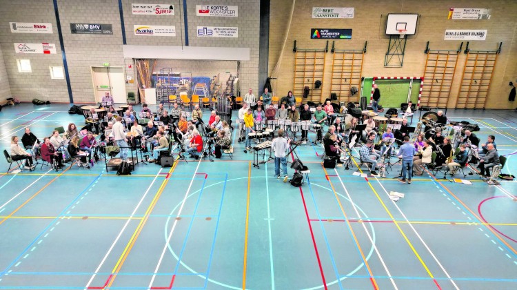Muziekverenigingen gaan de strijd aan in uniek concert  ‘Royal Noabers’