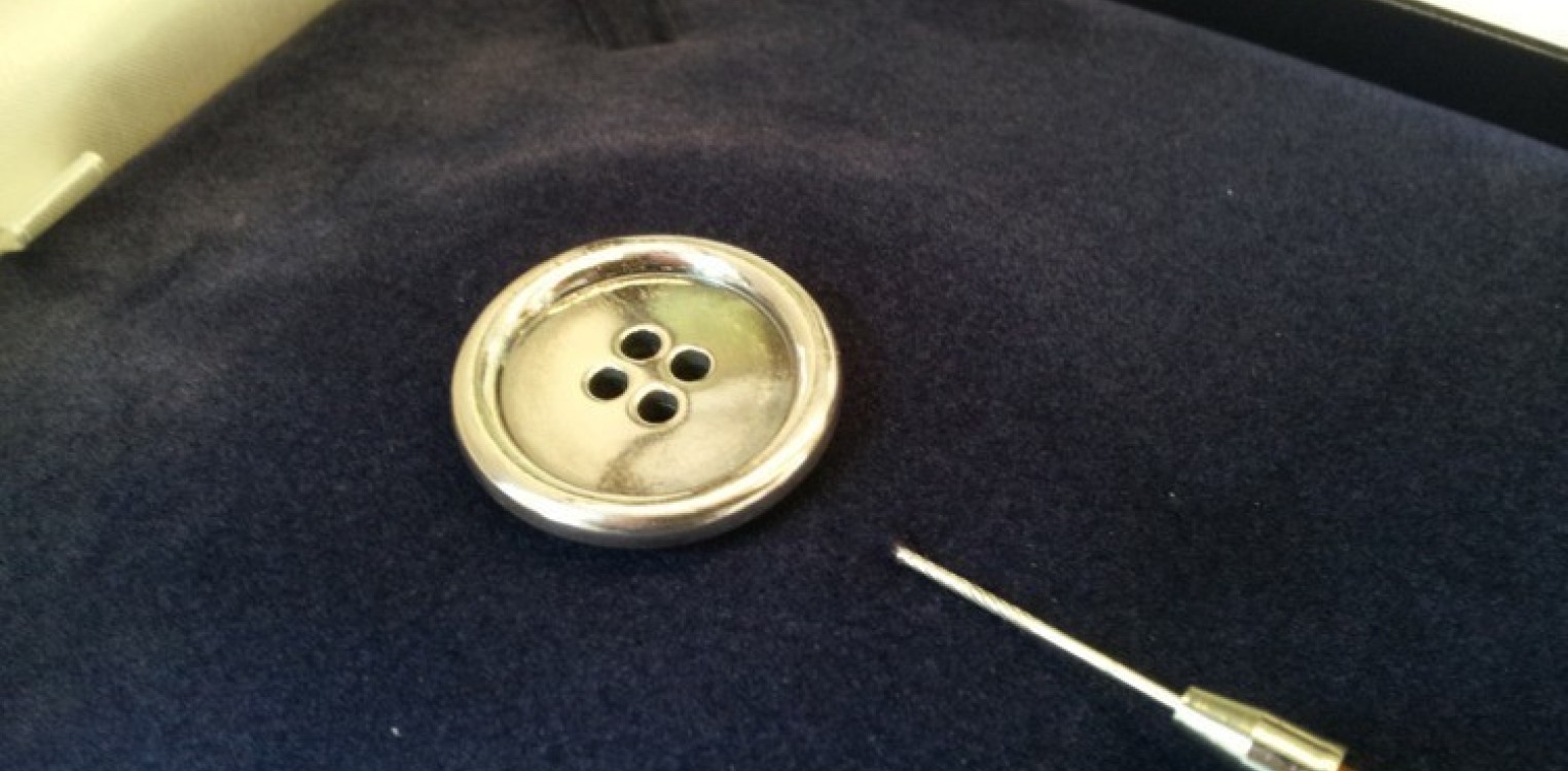 Zilveren Knoop voor amateurarcheoloog Ben de Graaf