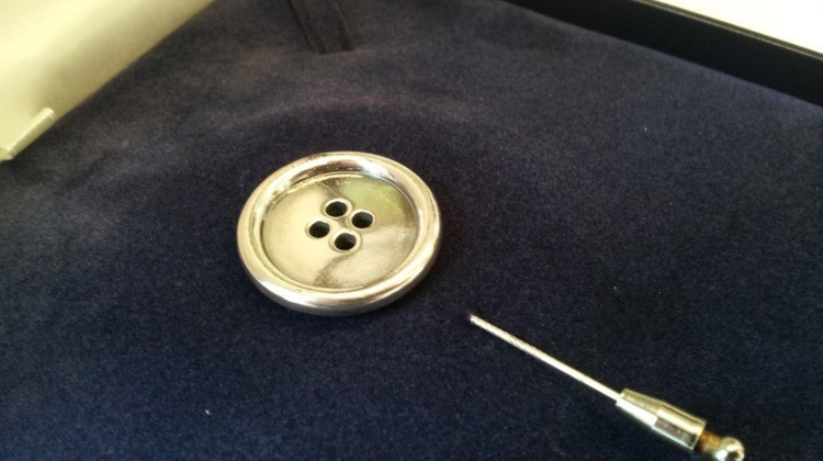 Zilveren Knoop voor amateurarcheoloog Ben de Graaf