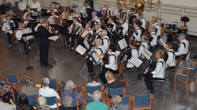 Zondag jaarlijkse uitvoering Larense Accordeon Vereniging