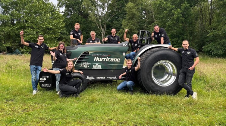 De vlag kan uit voor Tractorpulling-team Hurricane: Nederlands Kampioen Superstock 2025