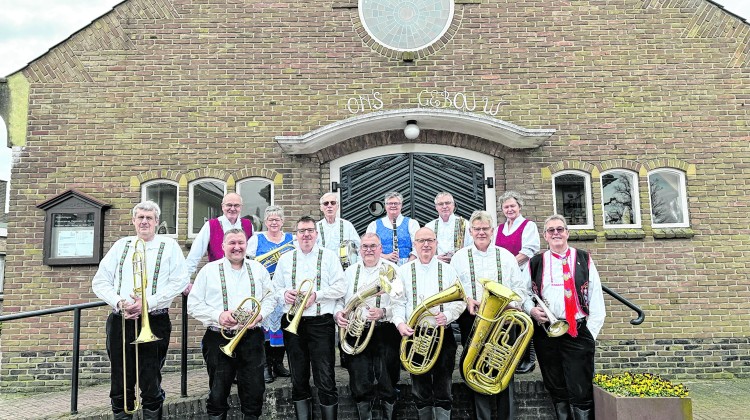 Gezamenlijk concert van Larenka en De Optimisten