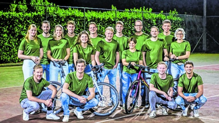 Team ovERWINms; klimmen voor een MS vrije wereld