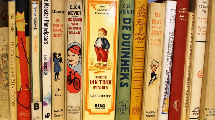 Kinder-en jeugdboekenmarkt StOK in Stadshuus Lochem