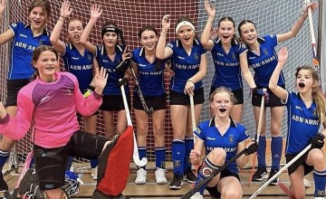 Meiden ZMO14-4 Lochemse Hockey Club kampioen