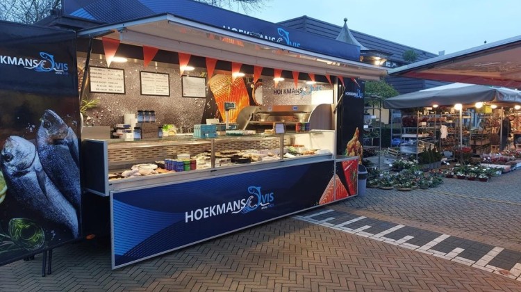 Viskraam Hoekmans vis stopt ermee