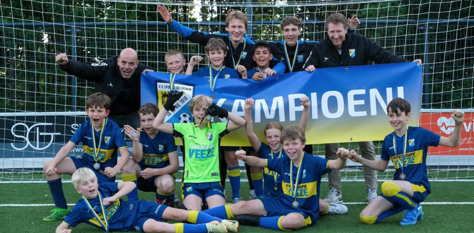 JO11-1JM Sportclub Lochem kroont zich tot kampioen