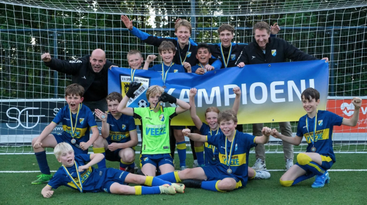 JO11-1JM Sportclub Lochem kroont zich tot kampioen