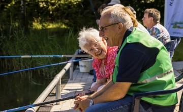 Samen vissen voor cliënten de Hoge Weide in Lochem