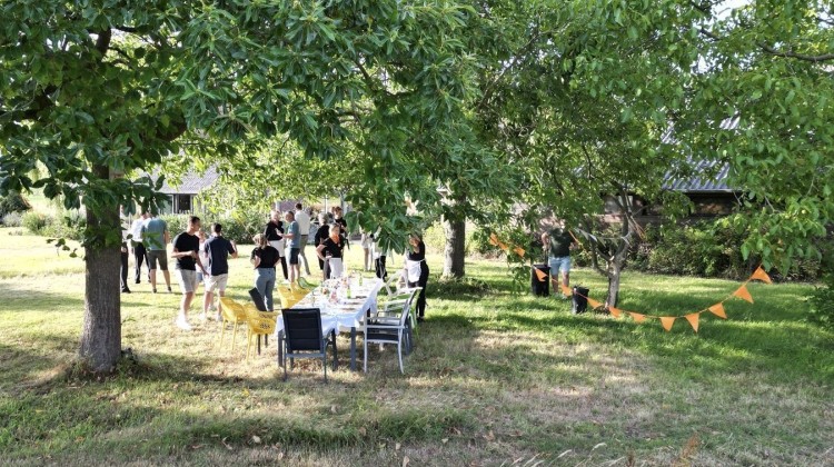 Harfsen bedankt Oranjevereniging met bijzonder diner