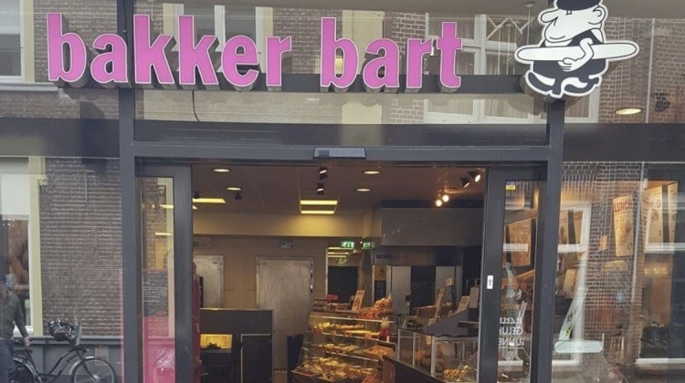 John en Janette nemen afscheid van Bakker Bart in Lochem na 17 jaar