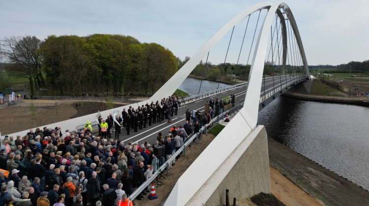 Nettelhorsterbrug officieel geopend in Lochem