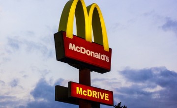 Bijzondere combinatie: Basic Fit naast de McDonalds in Zutphen