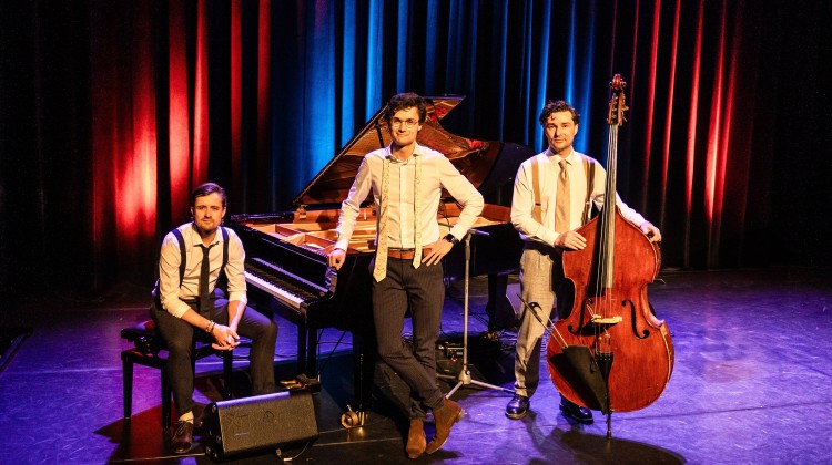 Dennis van Aarssen met ‘Close to You’ in Schouwburg Lochem