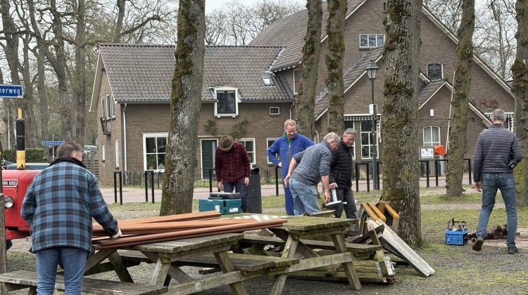 Het wordt goed zitten op het dorpsplein in Almen