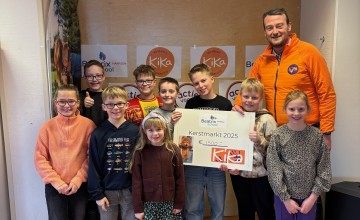 Beatrixschool Harfsen doneert €1.500 aan Stichting KiKa