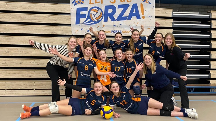 Meiden C Forza worden derde in halve finale