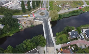 Ie kúnt weer oaver de Hoevenbrug