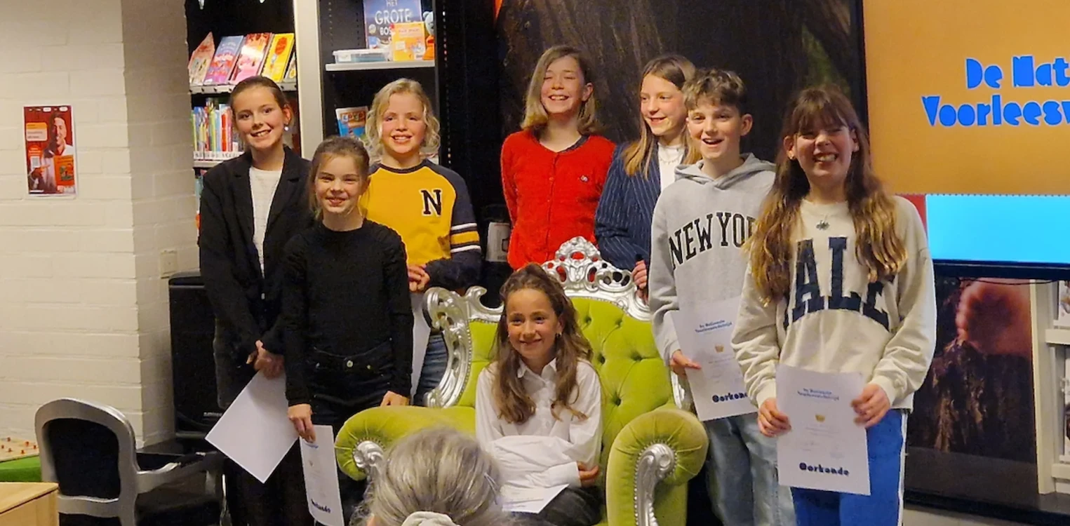 Filippa Stadhouders wint lokale voorleeswedstrijd in Lochem