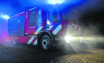 Brandweer Almen neemt nieuwe tankautospuit officieel in gebruik