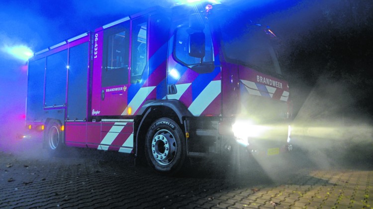 Brandweer Almen neemt nieuwe tankautospuit officieel in gebruik