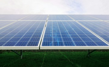 De uitdaging van negatieve stroomprijzen: hoe kunnen batterijen en zonnepanelen helpen?
