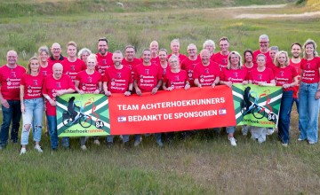 Roparunteam de Achterhoekrunners lopen door Laren en Lochem voor het goede doel