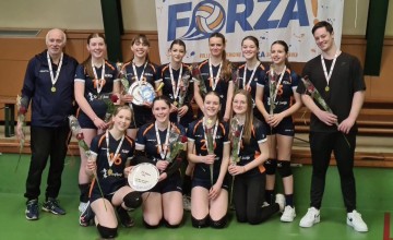 Meisjes A1 volleybalvereniging Forza kampioen