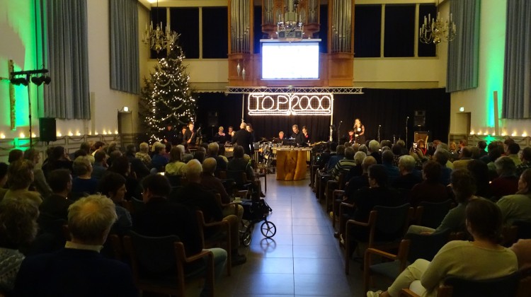 TOP2000-dienst viert 10-jarig jubileum in Kerk Laren