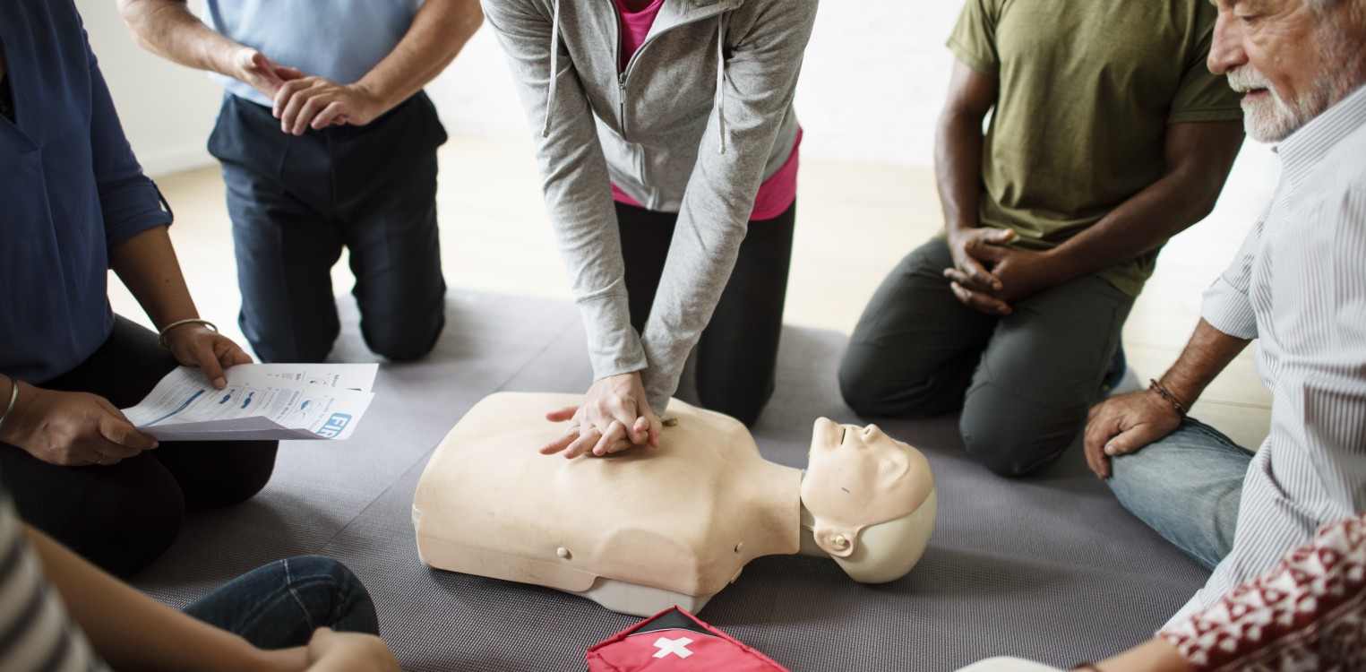 Stichting AED Eefde-Gorssel organiseert reanimatie- en AED-cursussen