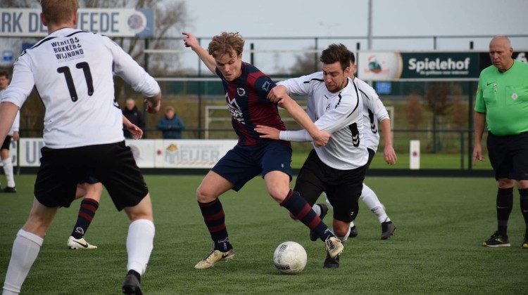 Sneeuw en zon, dit zijn de uitslagen van amateur voetballend gemeente Lochem