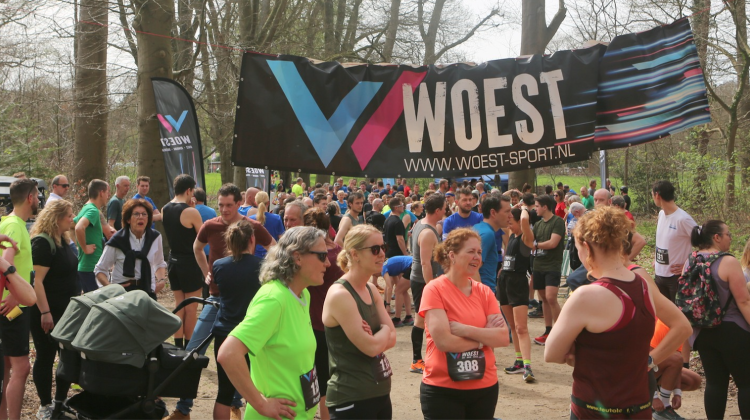 Ruim 300 deelnemers genieten van mooie weersomstandigheden tijdens Woest Lochemsebergloop