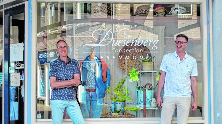 De warme overdracht van the Duesenberg Connection