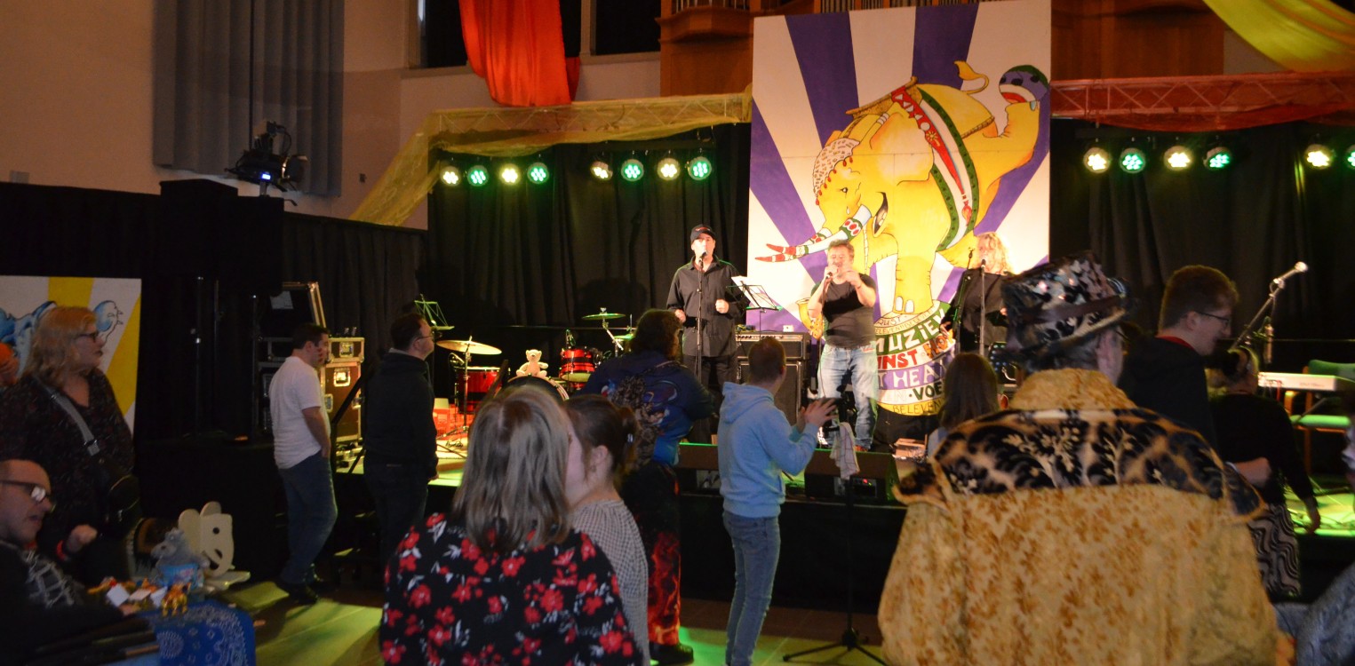 Tweede editie De Gele Olifant is een feest van herkenning