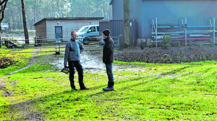 Vrijwilligers Cross  Commissie:  De onmisbare kracht achter de motorcross in Harfsen