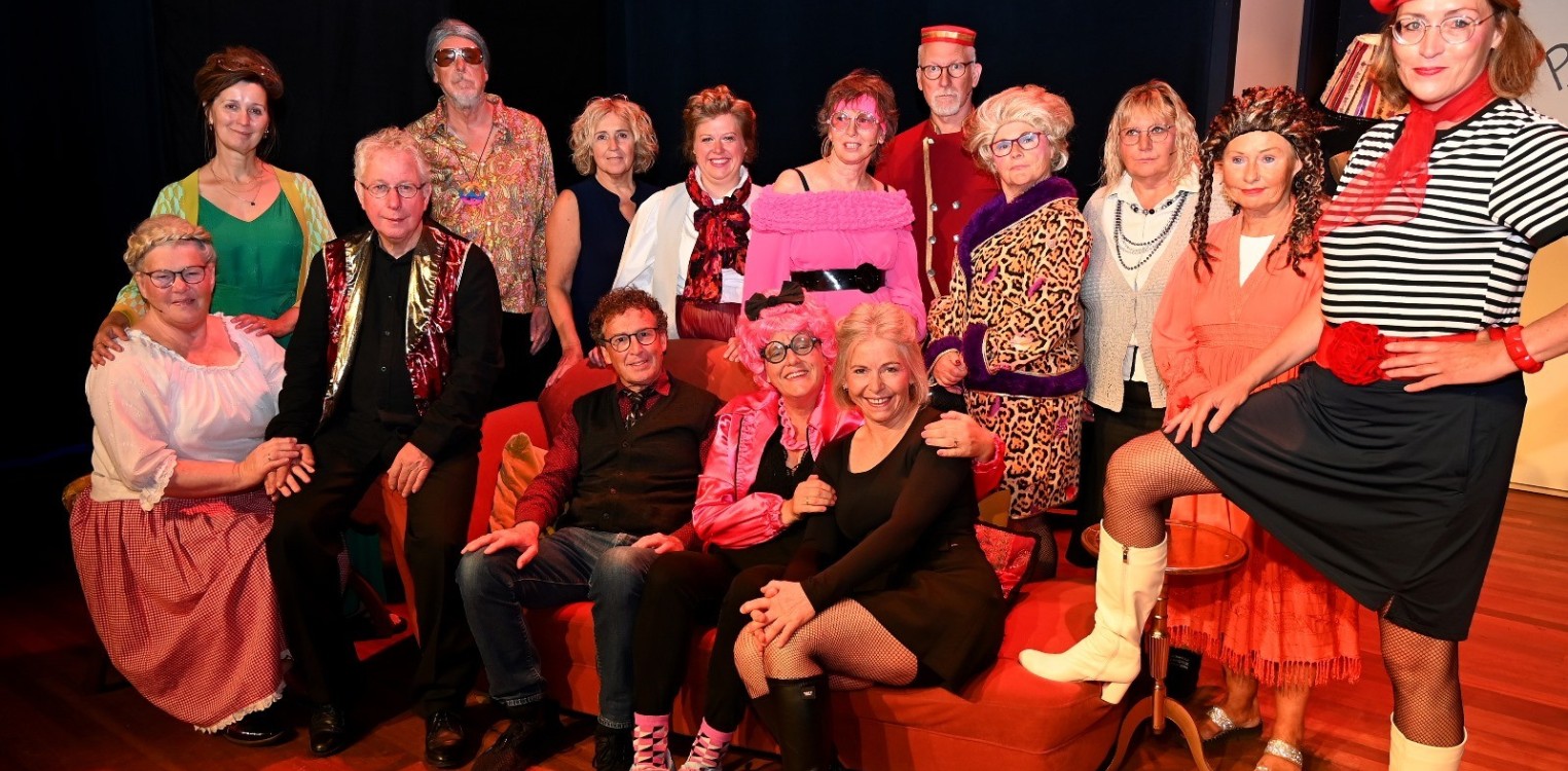 ONA speelt Schouwburg Lochem plat met ‘Bedt & Bubbels’